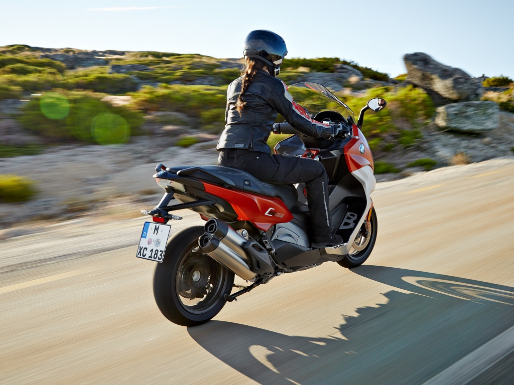 Фото скутера BMW C 650 Sport